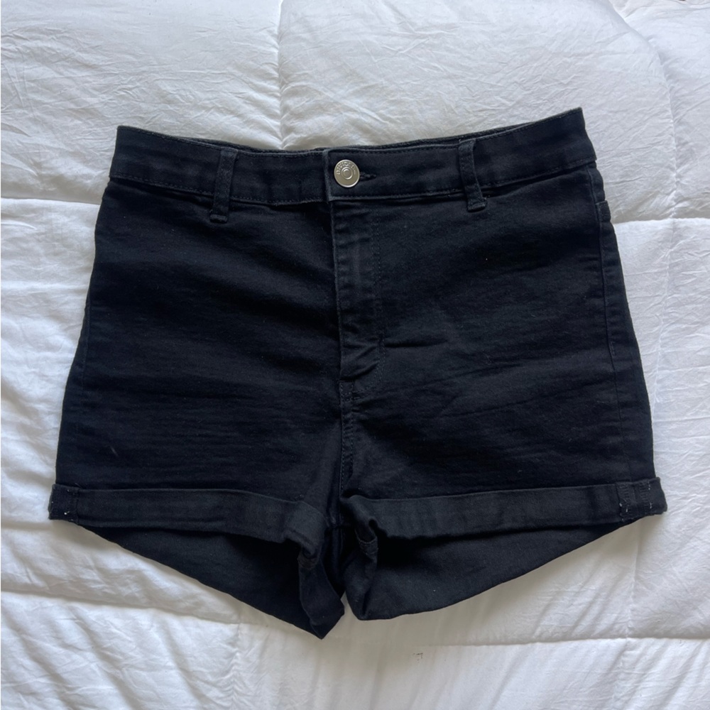 Black H&M shorts